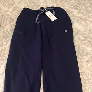 Figs Yolanda skinny pants. Petite size small. Navy.